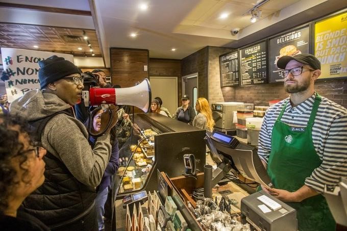Starbucks-protest.jpg