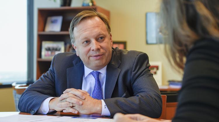 hollybrad7*750xx3696-2079-0-189