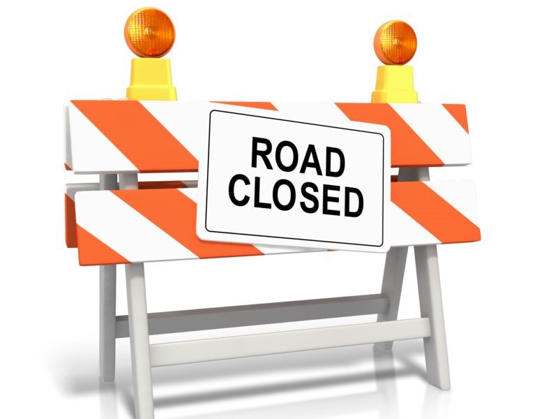 road_closed_sign_800_wht.jpg